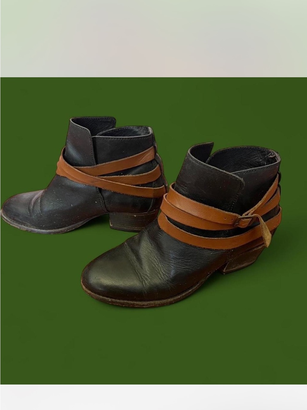 Leather black and brown Ankle booties